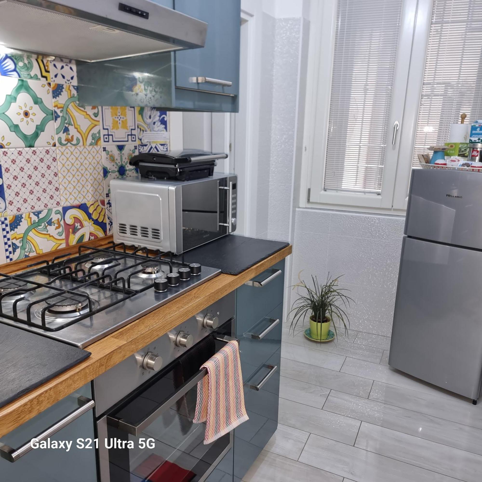 Al Teatro Verdi Luxury Apartment Salerno Eksteriør billede